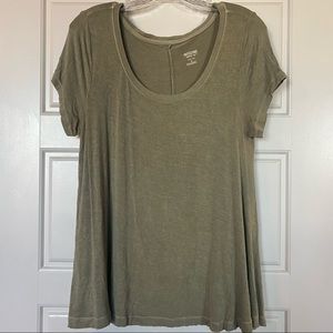 Hunter Green Short Sleeved Flare Bottom Shirt - Size M - Mossimo Supply Co